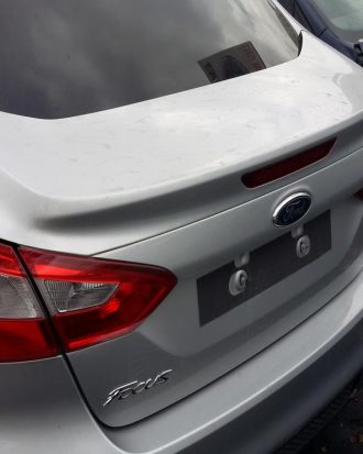 Ford focus 3 çıkma gri bagaj kapağı