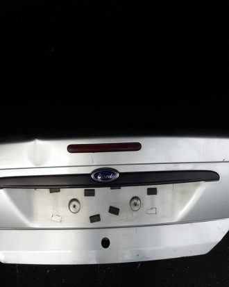 Ford focus 1 çıkma gri bagaj kapağı