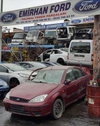 Ford focus 1 çıkma bordo sağ arka kapı