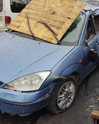 Ford focus 1 çıkma mavi kaput