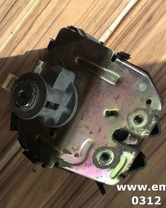 Ford focus 1 çıkma bagaj kilidi