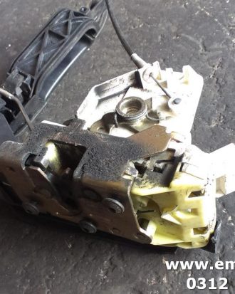 Ford focus 1 çıkma kapı kilidi