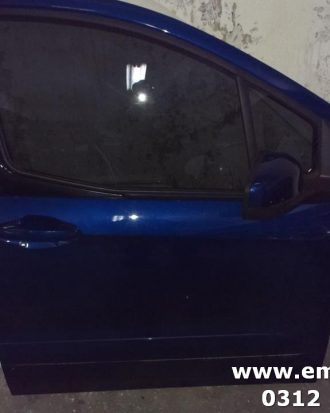 Ford courier çıkma sağ ön kapı